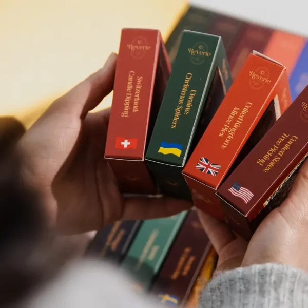 Calendrier de l'avent Christmas Around The World - Reverie Puzzles - 24 X 99 pièces
